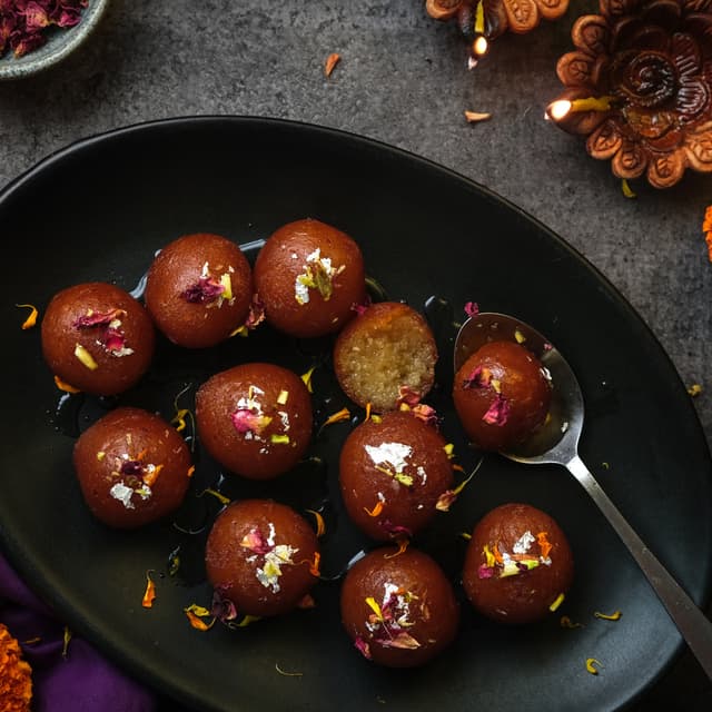 GULAB JAMUN 